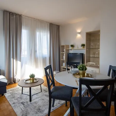 Apartment Mialu *