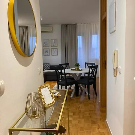Mialu * Biograd Na Moru