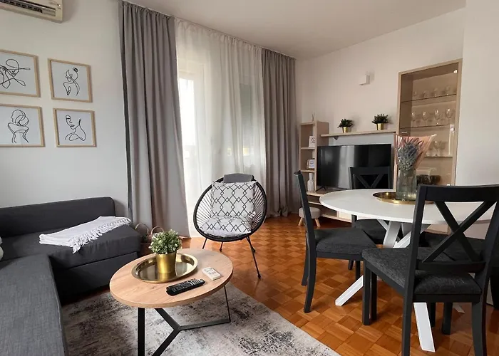 Vilmaris Apartamento Biograd Na Moru